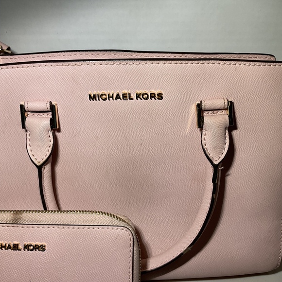 Michael Kors Selma Medium Top Zip Satchel Leather Crossbody and Wallet Set - Picture 16 of 16